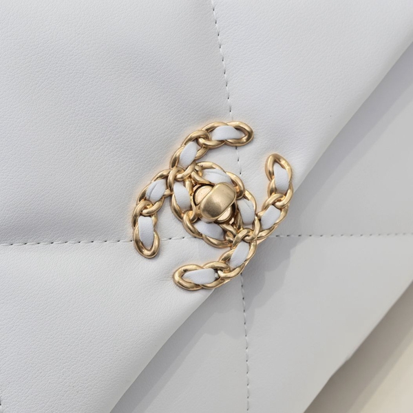 シャネルバッグ素材ディテール